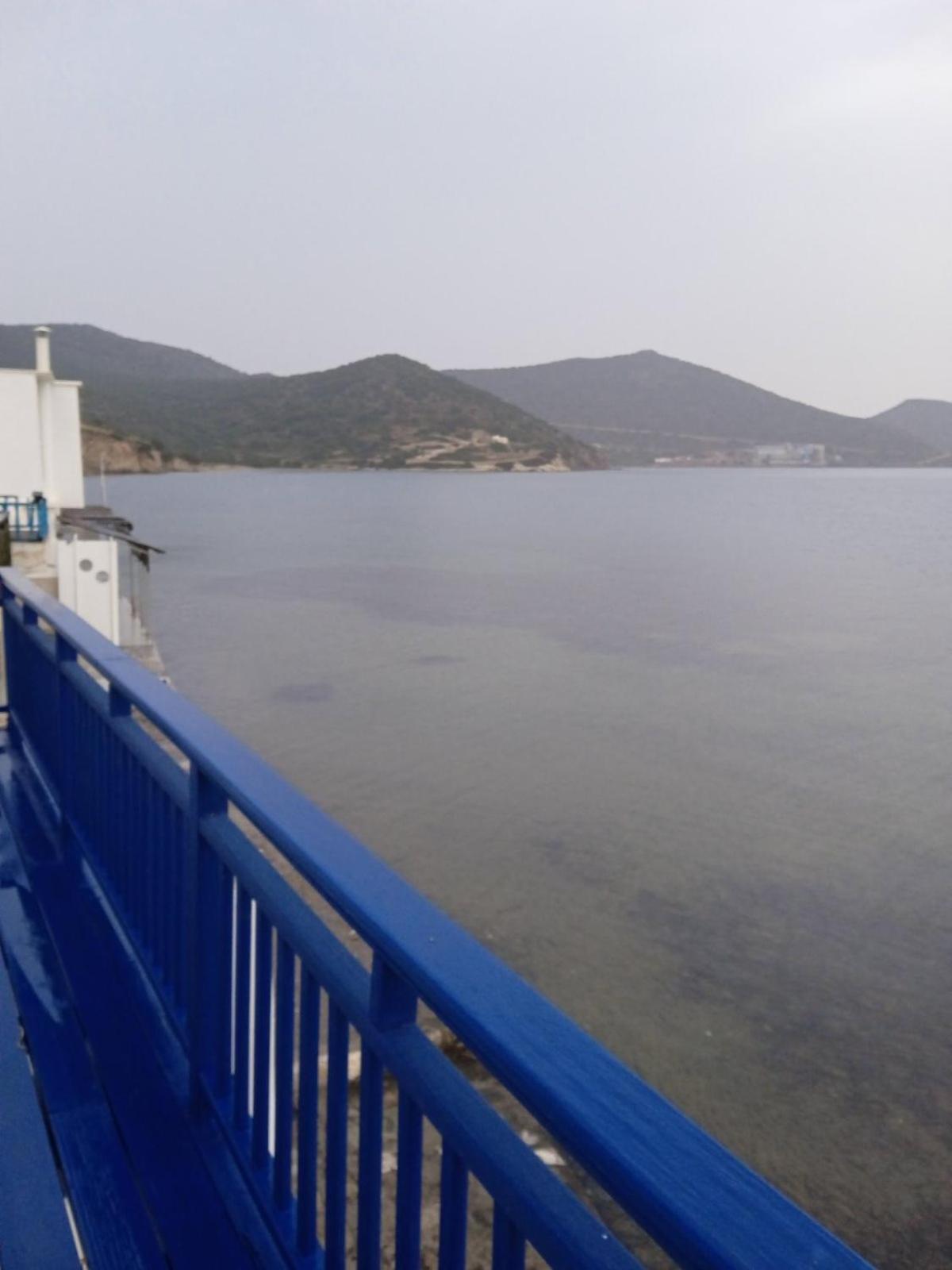 Palirroia (High Tide) Embourios (Milos) Exterior foto
