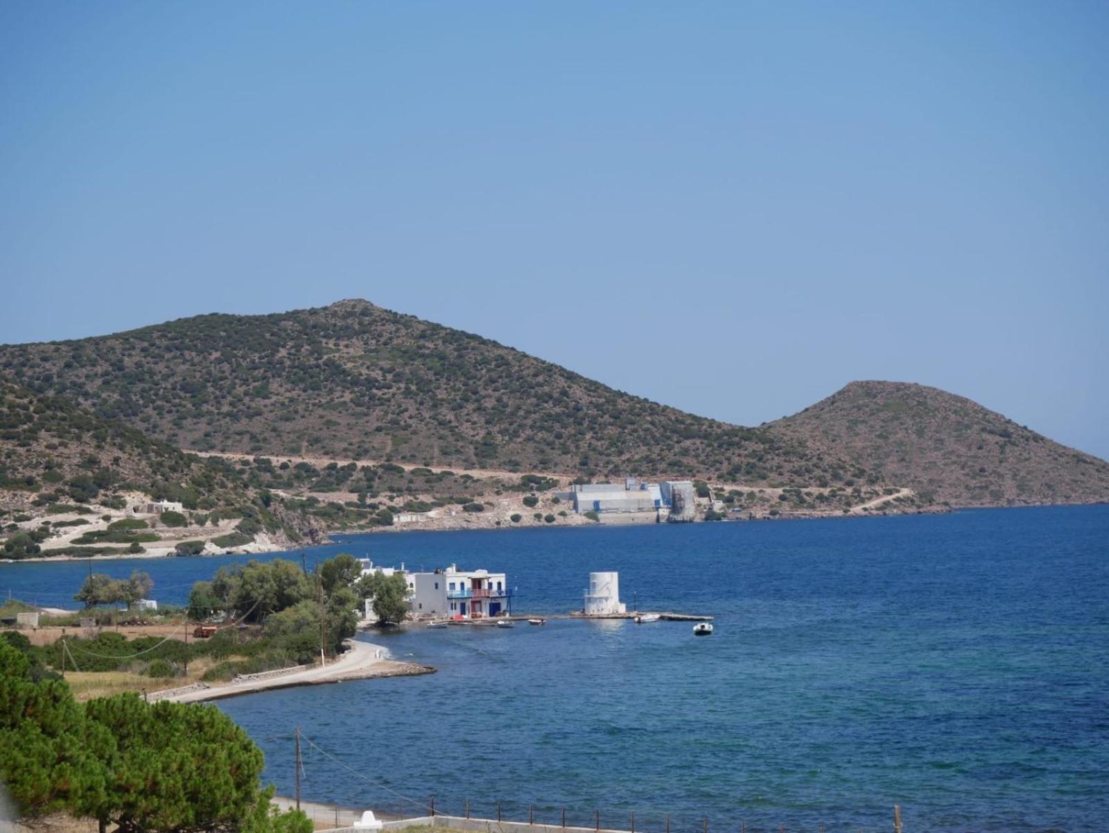 Palirroia (High Tide) Embourios (Milos) Exterior foto